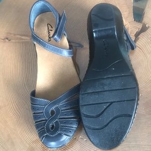 Navy leather clarks sandals